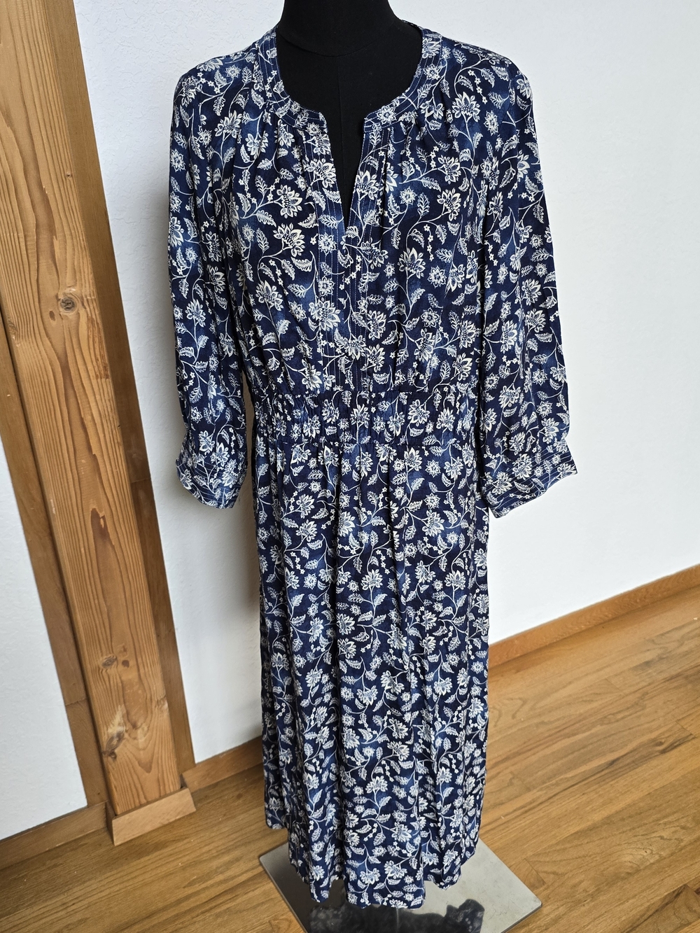 J. Jill Blue Lenzing EcoVero Viscose Botanical Floral Maxi Dress Smocked Waist S